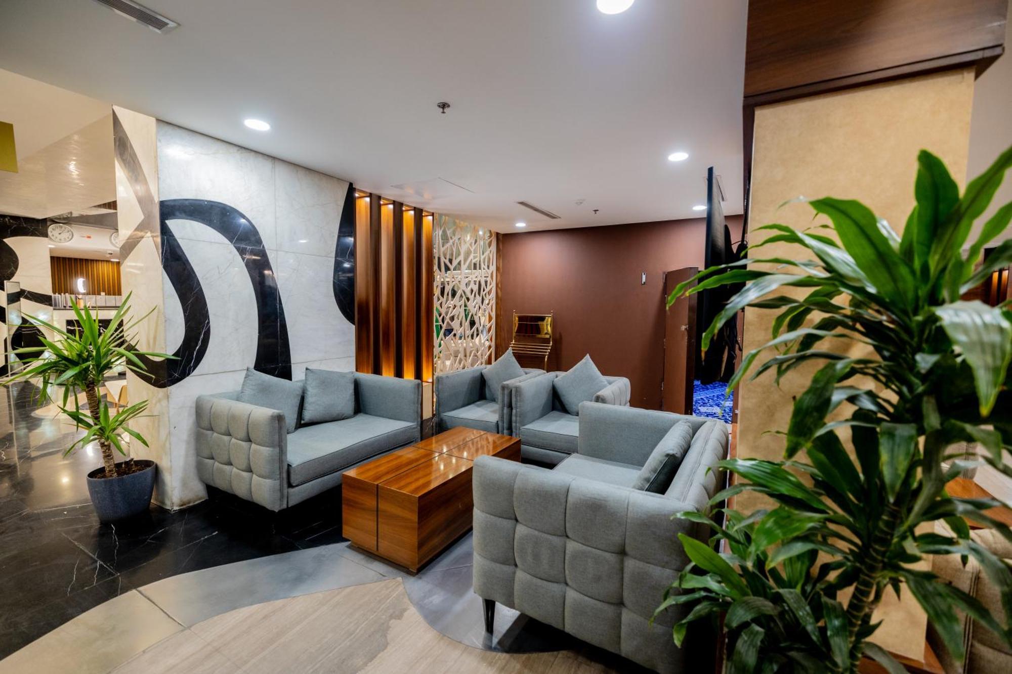 Mora Hotel By Pioneer Yidda Exterior foto