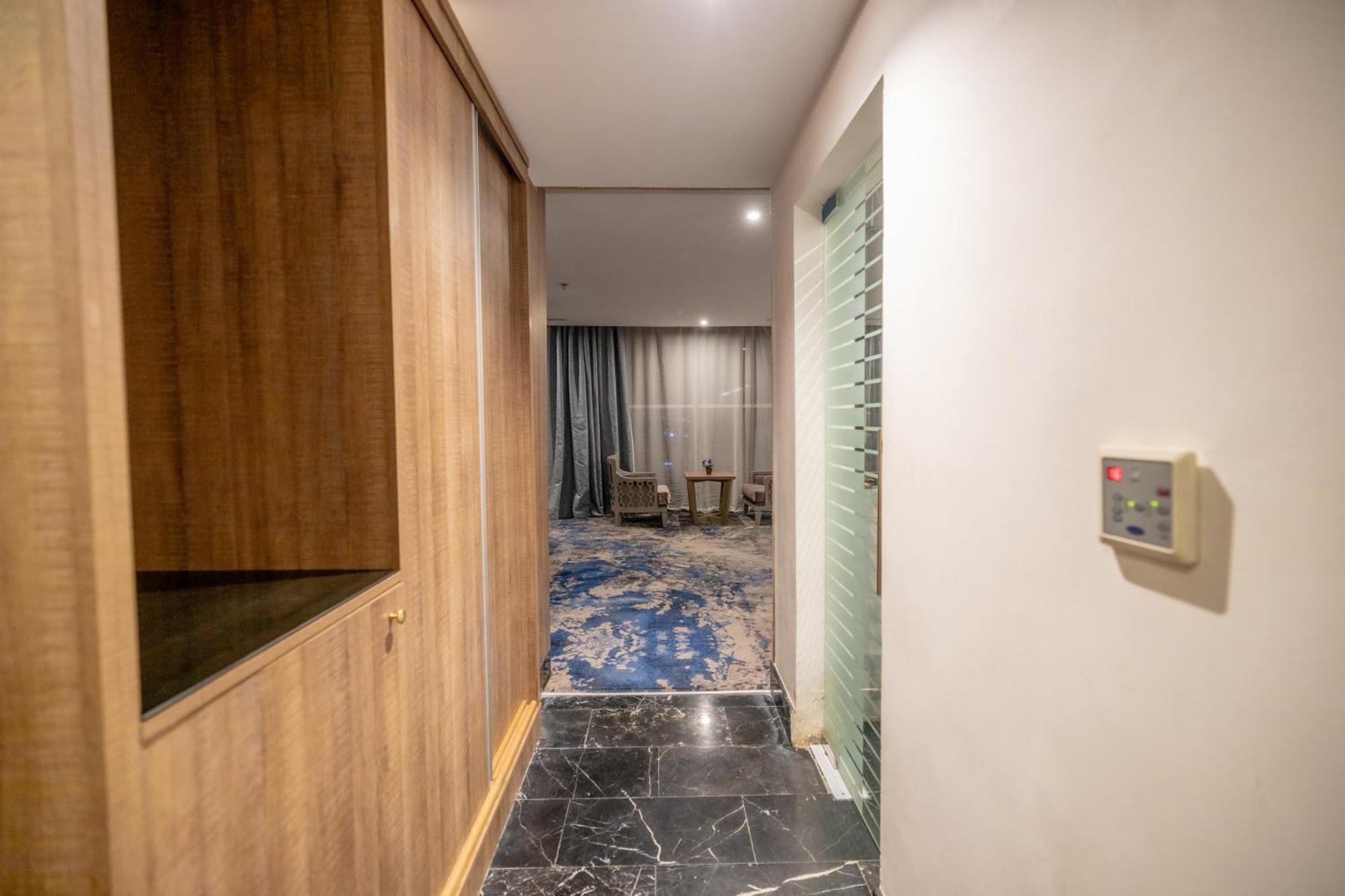 Mora Hotel By Pioneer Yidda Exterior foto